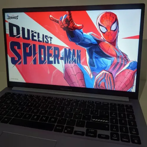 Notebook Asus Ryzen 7 Radeon 2GB (6 Meses de Uso)