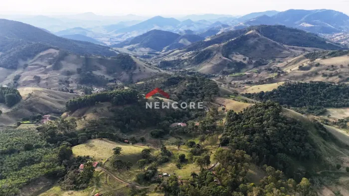 Lote em São Bento do Sapucaí - Centro - São Bento do Sapucaí/SP