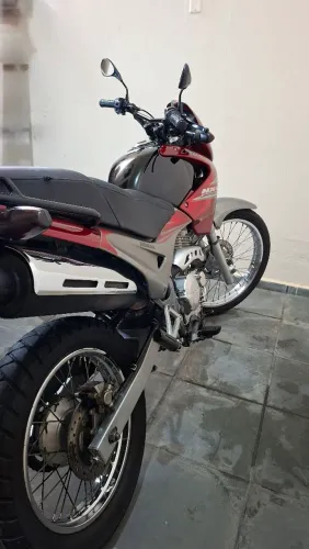 FALCON 400cc 2008 Conservada e equipada.