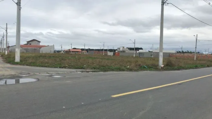 Terreno à venda, 187 m², na avenida principal do loteamento!