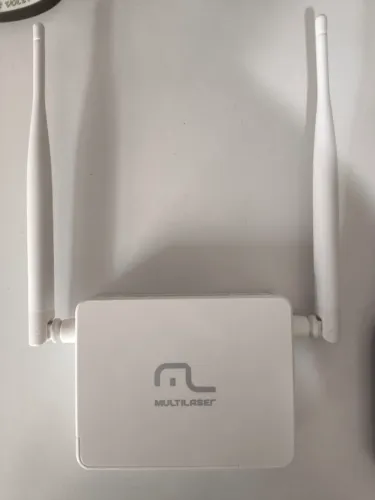 Vendo roteador duas antenas Multilaser