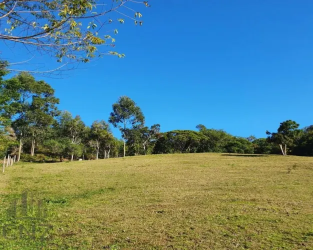 Terreno à venda em Brusque-SC, Bairro São João com 96.000m²: Oportunidade Imperdível!