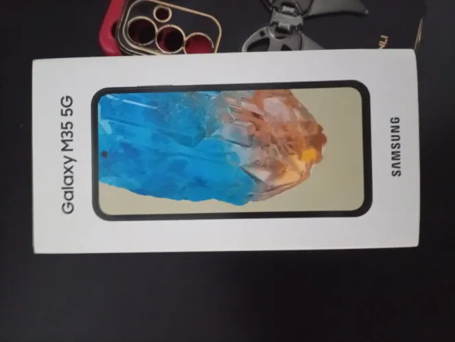 Celular M35
