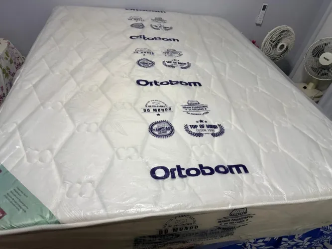 Colchão Quenn Ortopédico Ortobom semi-novo