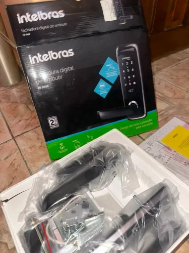 Fechadura digital Intelbras