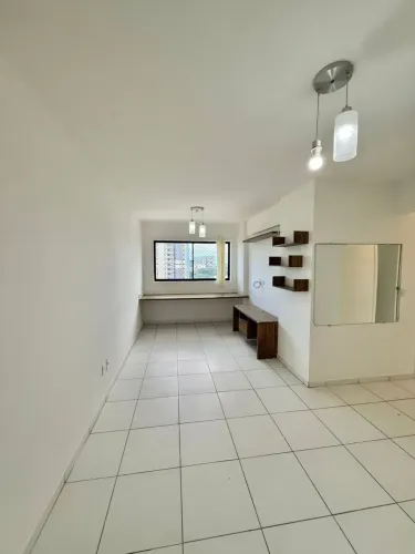 Andar Alto | 62m² | 3 Quartos (1 Suíte) | Poço.