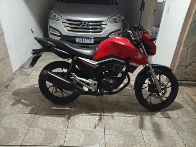 Vendo ou troco por carro