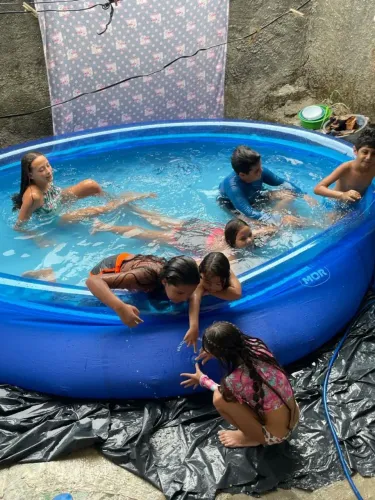 VENDE-SE ESSA PISCINA SO USEI UMA VEZ