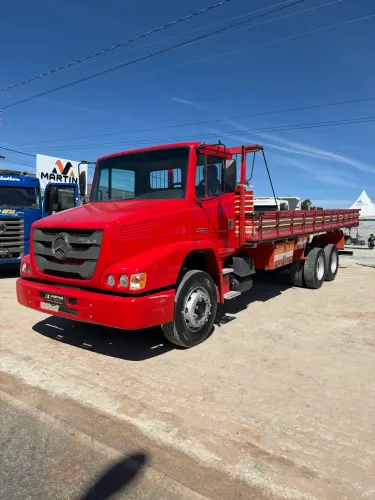 Mercedes-Benz ATRON 2324 6x2 ano 2014