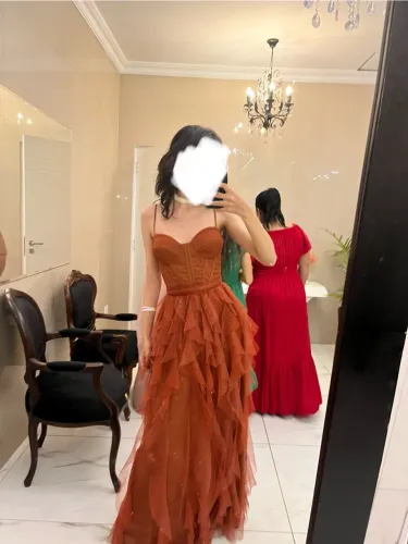 VESTIDO DE FORMATURA TERRACOTA ? SEMINOVO