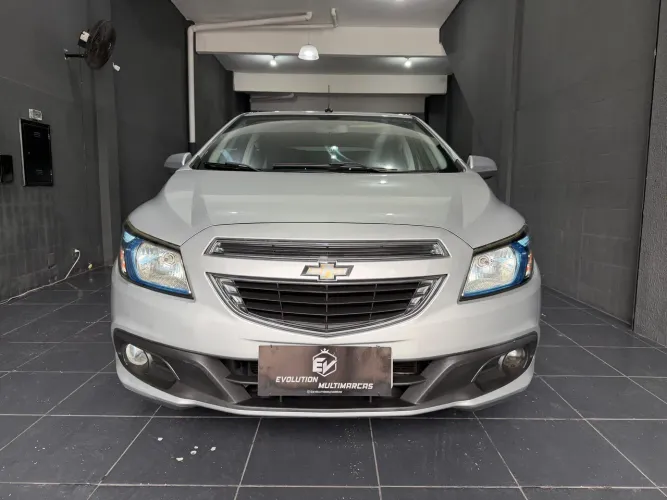 Chevrolet Onix Hatch LT 1.4 8V Flex Power Mec. 4P 2015