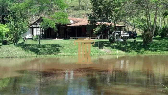 Sitio de 22 alqueires em Salesópolis - SP