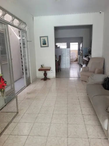 Casa com 3 Quartos | Pronta para Morar | Propicia a Clinica ou Comércio