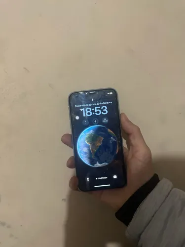 iPhone XR bateria 75%