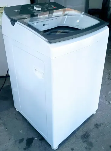 VENDO UMA MÁQUINA DE LAVAR ROUPA BRASTEMP 14KG (SEMI NOVA)