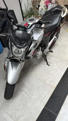 CB Twister 25cc