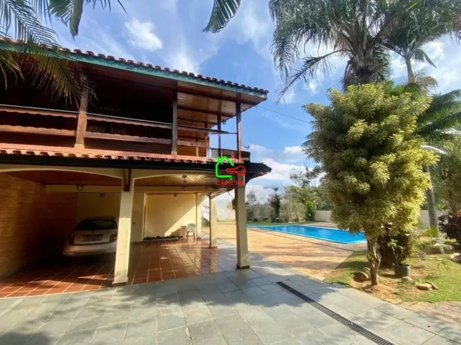 casa pré-fabricada em condomínio, 5 quartos, 3 suítes, 3 salas, 4 banheiros, 2 vagas, 355m
