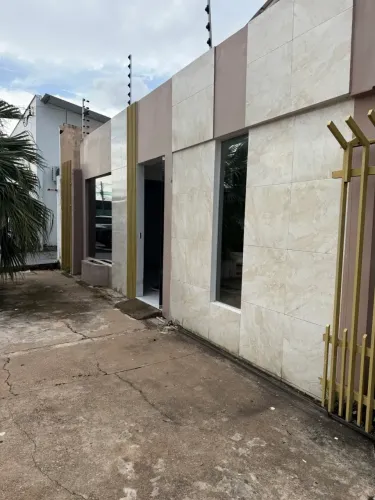 Excelente ponto comercial com duas salas e recepção, agua e energia por conta do aluguel