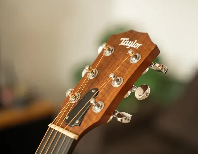 Violão Taylor GSmini