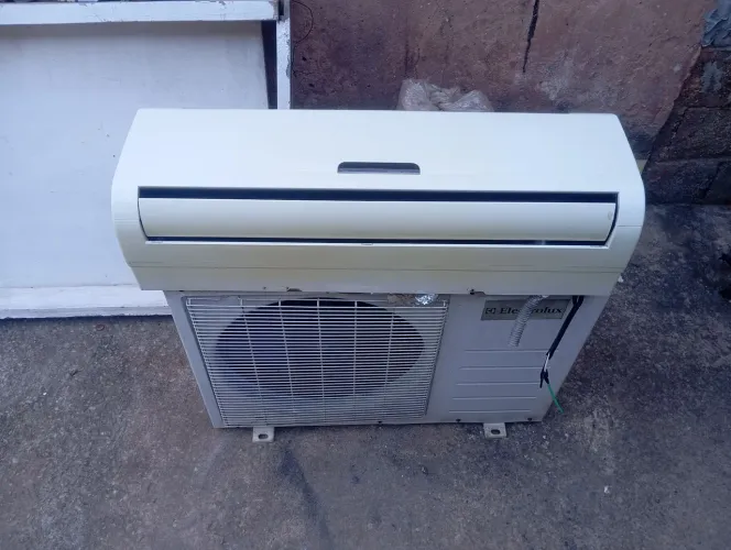 Vendo máquina Electrolux 12.000 barato