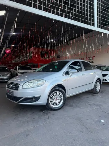 Fiat Linea Essence 1.8 Flex 16V 4P 2016