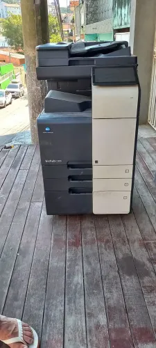 Impressora Bizhub C300i Colorida