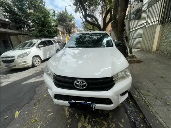 Toyota Hilux CD 4X4 2.8 Diesel Mec. 2020