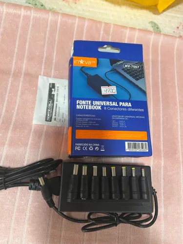 Fonte universal para notebook 