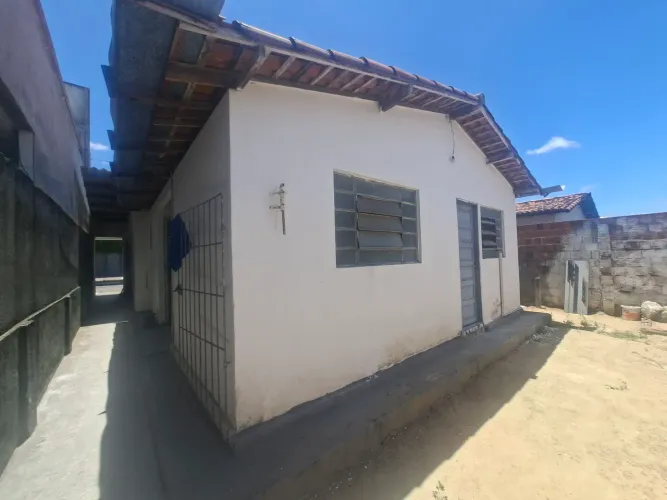 Alugo casa em Rosa dos Ventos