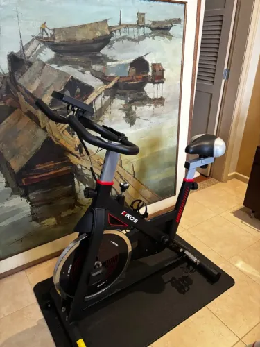BICICLETA SPINNING KIKOS F5i - SEMINOVA ?