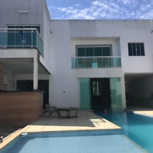 ALUGA-SE CASA EM BÚZIOS PARA TEMPORADA