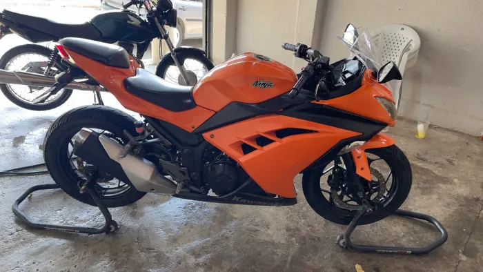 Ninja 300 Laranja 2017