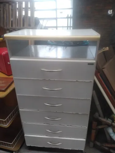 Cama casal madeira antiga rak de sala 2balcao pequeno para cozinha e uma cômoda 6 cav