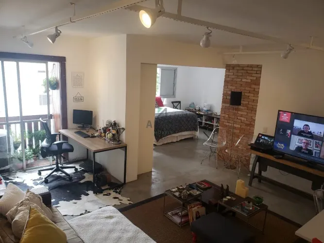 Apartamento à venda em Moema com 63m², 1 dormitório e 1 vaga de garagem