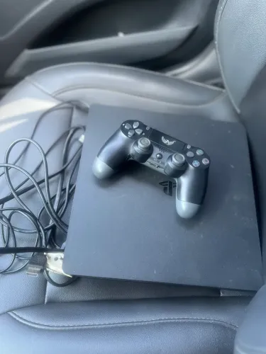 Ps4 Slim 500gb 1 controle 