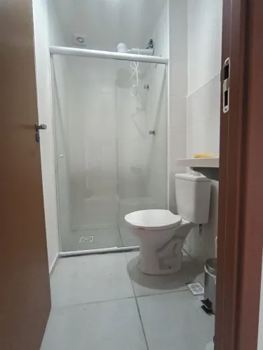 Box pra banheiro de 1.10 de largura com instalação 
