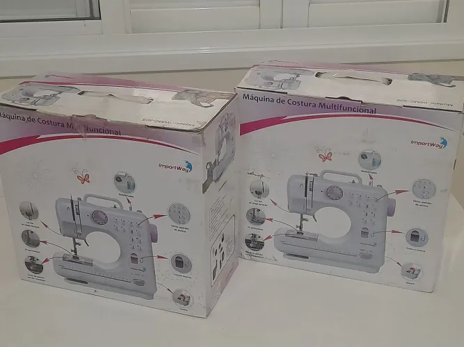 Vendo duas máquinas de costura multifuncional