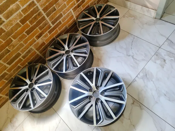 Roda 18" Tucson + Pneu Novo Michelin Primacy 4 225/55