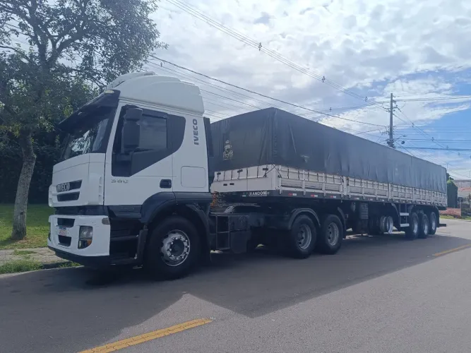 Iveco stralis 380 carreta 4 eixo