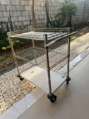 Carrinho utilitário 250,00