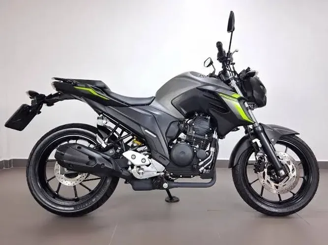 LOCAÇÃO DE MOTO