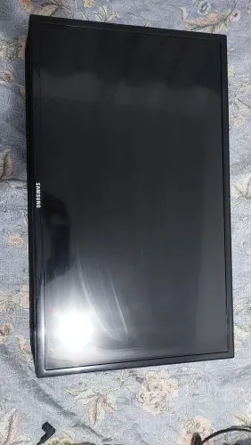 Televisão Samsung 32 polegadas ( nao e smart )