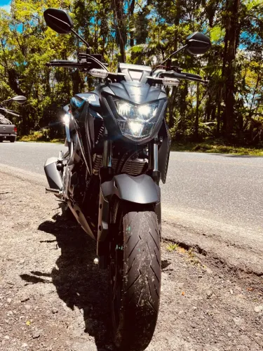 CB 300 (17.000 km ) 