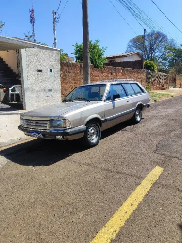 Ford Belina GL 1.8 / 1.6 1986