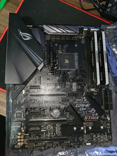 Asus Rog b450f gaming ii | rx 6700xt | 2x8 16gb ram ddr4 3000mhz balistrix