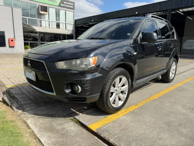 Mitsubishi Outlander 3.0/ GT 3.0 V6 Aut. 2011