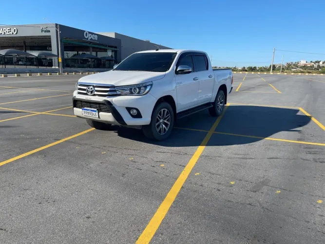 Toyota Hilux CD SRX 4X4 2.8 TDI 16V Diesel Aut. 2016