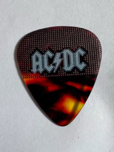Palheta AC/DC Angus Young - palheta do show Power Up