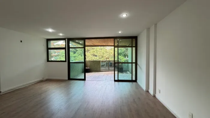Viva com espaço, conforto e praticidade na Barra da Tijuca