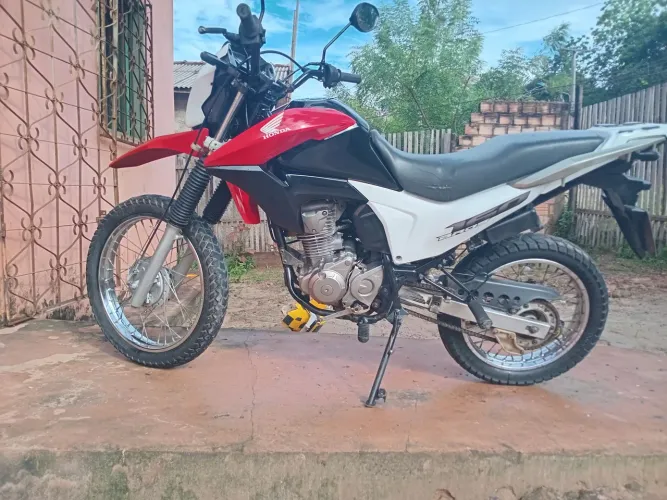 Vende se aro da bros completo com pneus meia vida